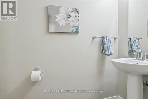 311 - 90 Charlton Avenue W, Hamilton, ON - Indoor Photo Showing Bathroom