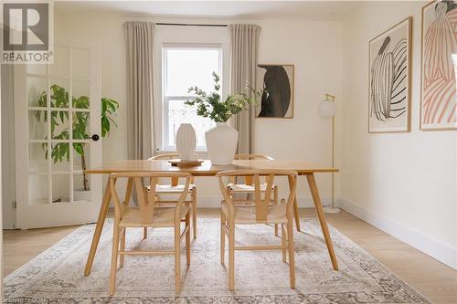 147 Fisher Mills Road, Cambridge, ON - Indoor Photo Showing Dining Room