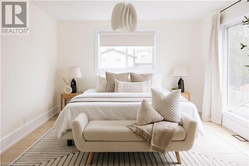 147 Fisher Mills Road, Cambridge, ON - Indoor Photo Showing Bedroom