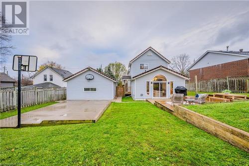 147 Fisher Mills Road, Cambridge, ON - Outdoor