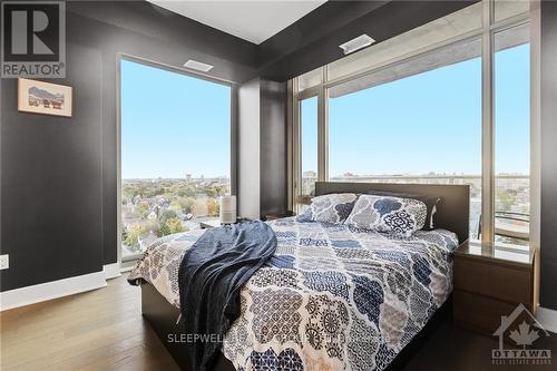 1313 - 255 Bay Street, Ottawa, ON - Indoor Photo Showing Bedroom