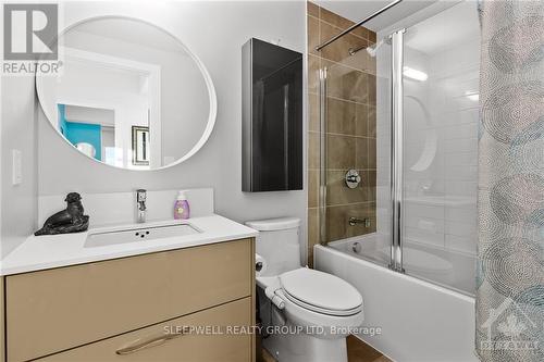 1313 - 255 Bay Street, Ottawa, ON - Indoor Photo Showing Bathroom