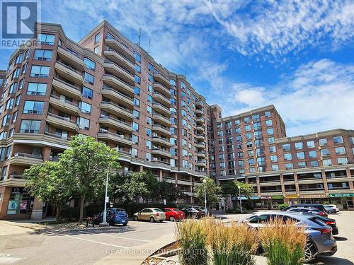 917 - 1700 Eglinton Avenue E, Toronto, ON - Outdoor With Facade