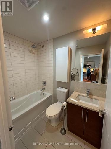 1401 - 83 Redpath Avenue, Toronto, ON - Indoor Photo Showing Bathroom