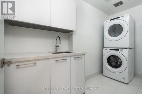 Th11 - 33 Frederick Todd Way S, Toronto, ON - Indoor Photo Showing Laundry Room