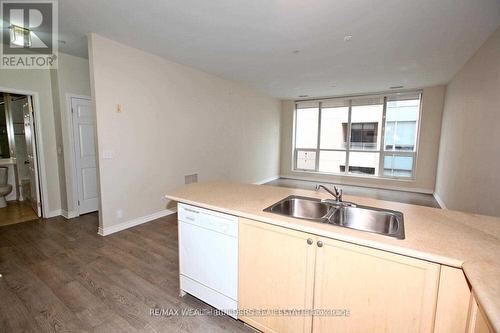 614 - 980 Yonge Street, Toronto, ON - Indoor Photo Showing Kitchen With Double Sink