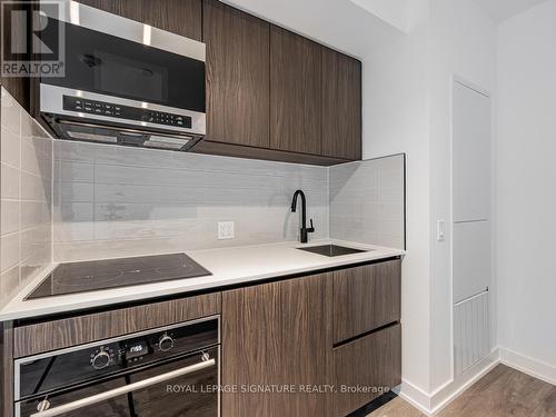 504N - 117 Broadway Avenue, Toronto, ON - Indoor Photo Showing Kitchen