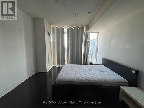 2701 - 25 Carlton Street, Toronto, ON - Indoor Photo Showing Bedroom