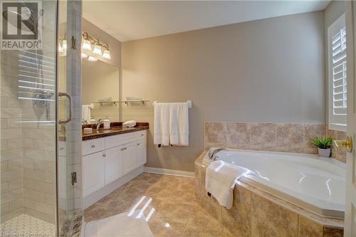 2375 Stone Glen Crescent, Oakville, ON - Indoor Photo Showing Bathroom