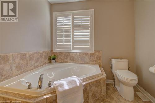 2375 Stone Glen Crescent, Oakville, ON - Indoor Photo Showing Bathroom