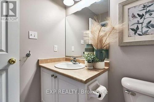 Unit #8 - 460 Woodmount Drive, Oshawa, ON - Indoor Photo Showing Bathroom