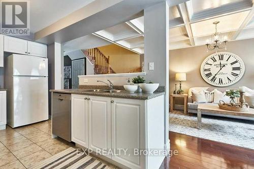 Unit #8 - 460 Woodmount Drive, Oshawa, ON - Indoor Photo Showing Kitchen With Double Sink