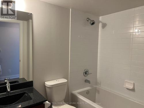 1109 - 125 Village Green Square, Toronto, ON - Indoor Photo Showing Bathroom