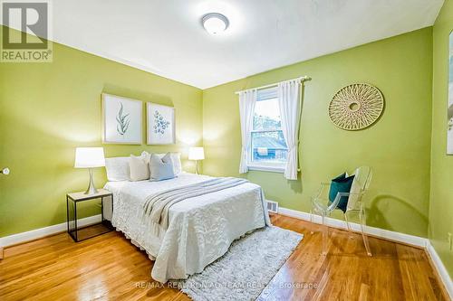 43 Flintridge Road, Toronto, ON - Indoor Photo Showing Bedroom