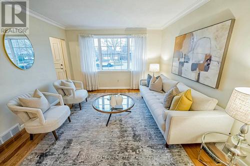 43 Flintridge Road, Toronto, ON - Indoor Photo Showing Living Room