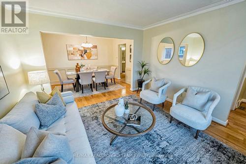 43 Flintridge Road, Toronto, ON - Indoor Photo Showing Living Room