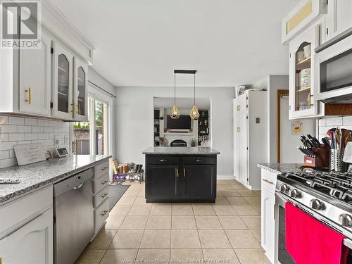 12169 St. Thomas, Tecumseh, ON - Indoor Photo Showing Kitchen