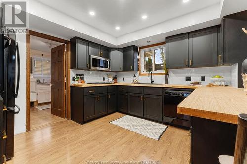 12732 Clarice Avenue, Tecumseh, ON - Indoor Photo Showing Kitchen