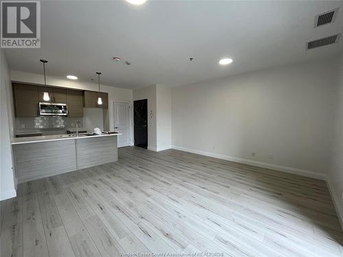 4785 Walker Road Unit# 608, Windsor, ON - Indoor Photo Showing Kitchen