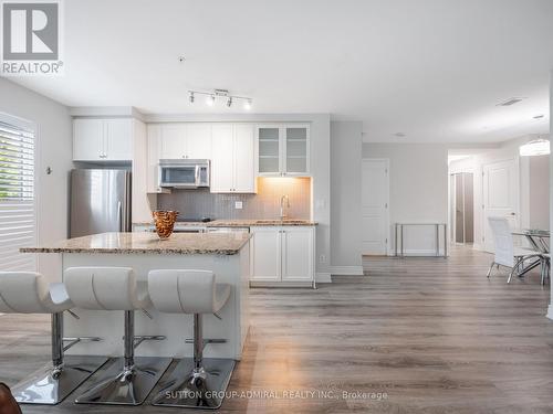 101B - 9090 Yonge Street, Richmond Hill, ON - Indoor Photo Showing Kitchen With Stainless Steel Kitchen With Upgraded Kitchen