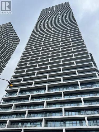 5701 - 898 Portage Parkway N, Vaughan, ON - Outdoor With Balcony With Facade