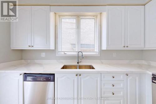 60 Ken Laushway Avenue, Whitchurch-Stouffville, ON - Indoor Photo Showing Kitchen With Double Sink