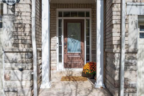 416 Terry Carter Crescent, Newmarket, ON - Indoor With Fireplace