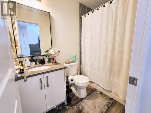 3 - 1 Bond Crescent, Richmond Hill, ON - Indoor Photo Showing Bathroom