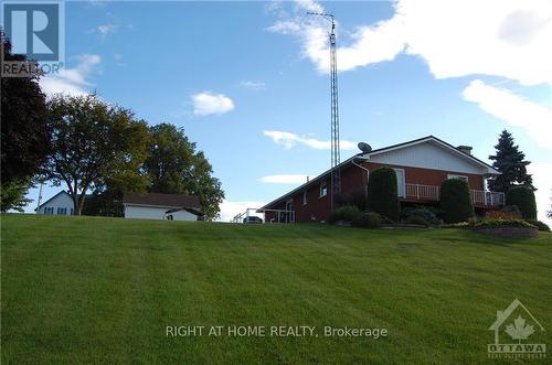 1835 Chemin Du Traversier Road, Alfred And Plantagenet, ON - Outdoor