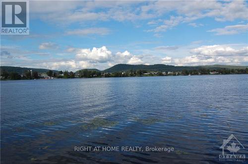 1835 Chemin Du Traversier Road, Alfred And Plantagenet, ON - Outdoor With Body Of Water With View