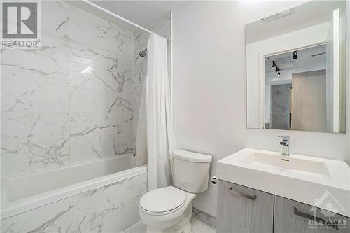 203 Catherine Street Unit#1805, Ottawa, ON - Indoor Photo Showing Bathroom