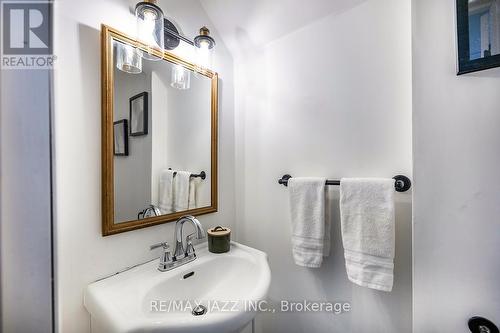 295 Athol Street E, Oshawa (Central), ON - Indoor Photo Showing Bathroom