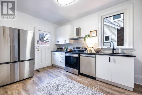 295 Athol Street E, Oshawa (Central), ON - Indoor Photo Showing Kitchen