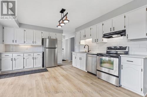 565 Elm Street, St. Thomas, ON - Indoor Photo Showing Kitchen