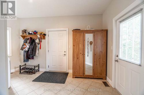 7094 Walkers Drive, Strathroy-Caradoc, ON - Indoor Photo Showing Other Room