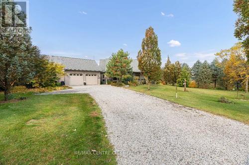 7094 Walkers Drive, Strathroy-Caradoc, ON - Outdoor