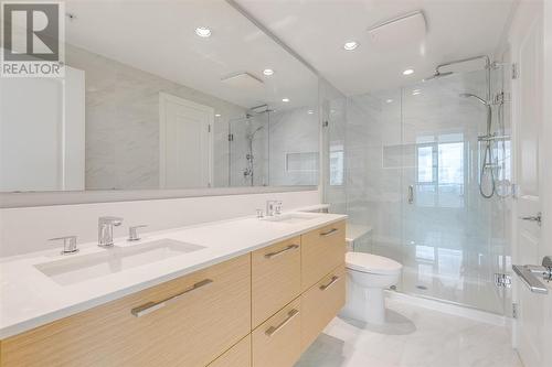 2508 6700 Dunblane Avenue, Burnaby, BC - Indoor Photo Showing Bathroom