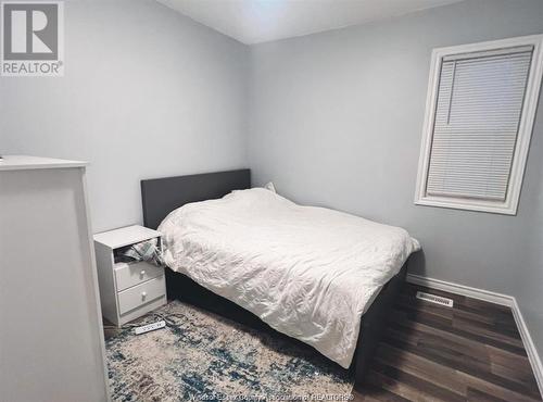 779 Bridge Avenue, Windsor, ON - Indoor Photo Showing Bedroom