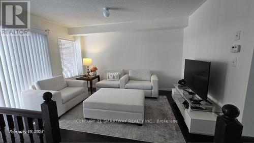 52 Judy Sgro Avenue, Toronto, ON - Indoor Photo Showing Living Room