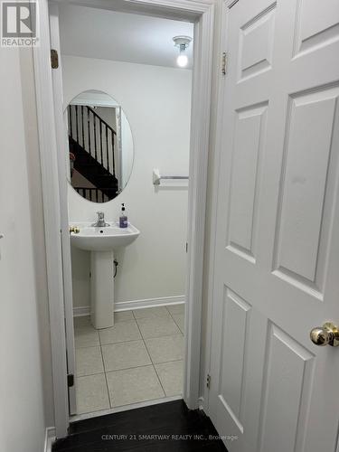 52 Judy Sgro Avenue, Toronto, ON - Indoor Photo Showing Bathroom