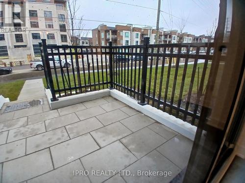 115 - 2333 Khalsa Gate, Oakville, ON - Outdoor