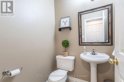 259 Littlewood Drive, Oakville, ON - Indoor Photo Showing Bathroom