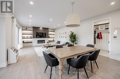 1322 Stanbury Road, Oakville, ON - Indoor Photo Showing Dining Room