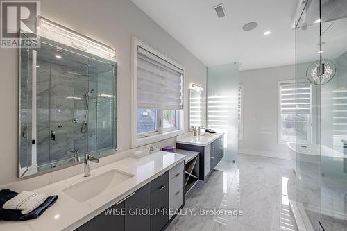 1322 Stanbury Road, Oakville, ON - Indoor Photo Showing Bathroom