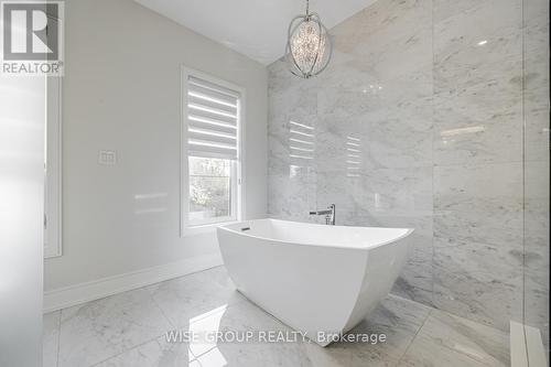 1322 Stanbury Road, Oakville, ON - Indoor Photo Showing Bathroom