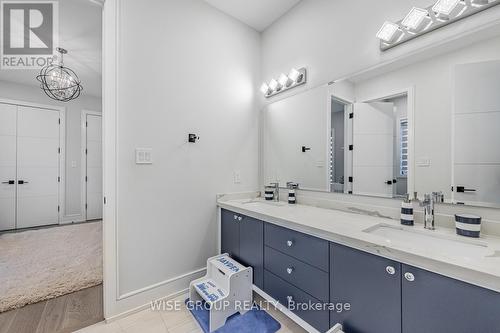 1322 Stanbury Road, Oakville, ON - Indoor Photo Showing Bathroom