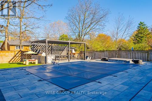 1322 Stanbury Road, Oakville, ON - Outdoor