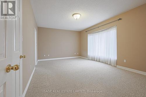 11 Brookgreene Crescent, Richmond Hill, ON - Indoor Photo Showing Other Room