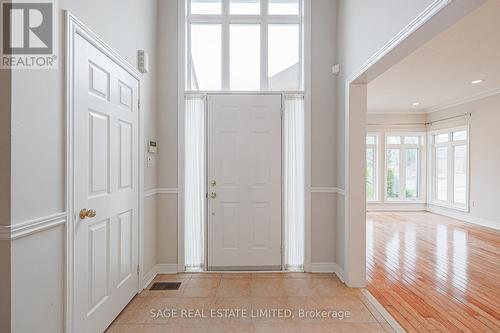 11 Brookgreene Crescent, Richmond Hill, ON - Indoor Photo Showing Other Room