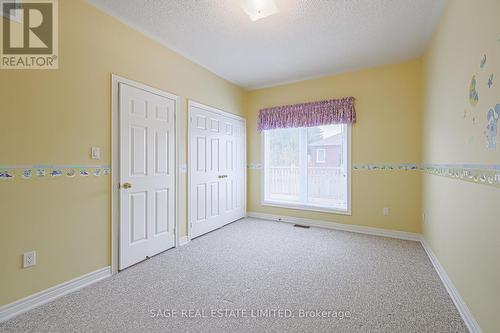 11 Brookgreene Crescent, Richmond Hill, ON - Indoor Photo Showing Other Room